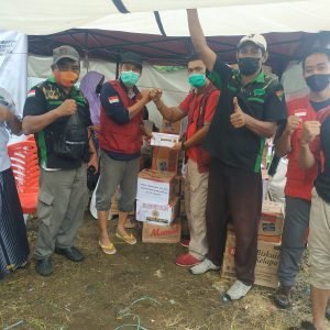 PPNI Kota Palopo Serahkan Bantuan Ke Posko Kesehatan Gempa Majene