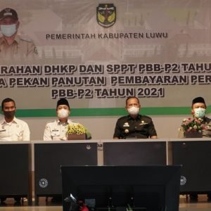 ADVETORIAL : Bupati Luwu Lakukan  Pembayaran Perdana PBB-P2 Tahun 2021