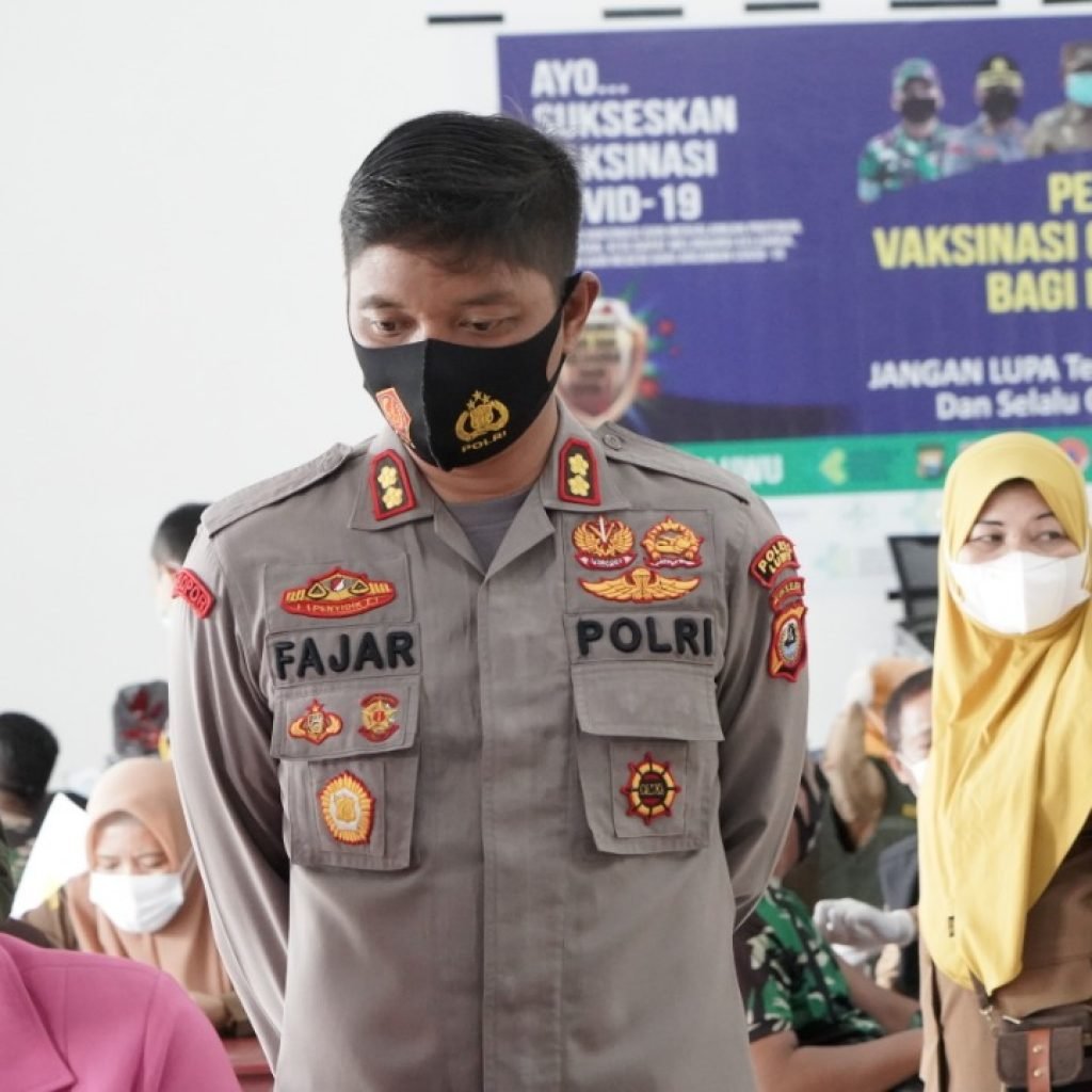 Dinkes Luwu Lanjutkan Vaksinasi Tahap II Bgi Pelayanan Publik