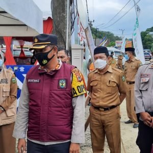 Jelang Idulfitri, Bupati Luwu Pantau Pos Pelayanan Lebaran di IKM Barambing