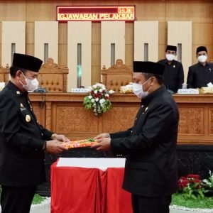 DPRD Sepakat Ranperda Pertanggungjawaban Pelaksanaan APBD Luwu TA. 2020 Ditetapkan Menjadi Perda
