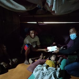 Salurkan Donasi Ke Penderita Lumpuh Layu Di Walenrang Luwu, Ini Harapan Ketua GROUP KALS