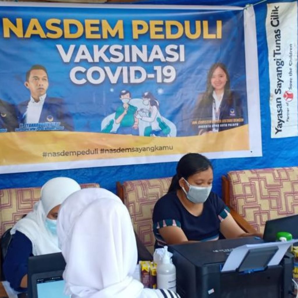 Warga Palopo Antusias Ikut Vaksinasi Covid-19 Yang Digelar Partai Nasdem