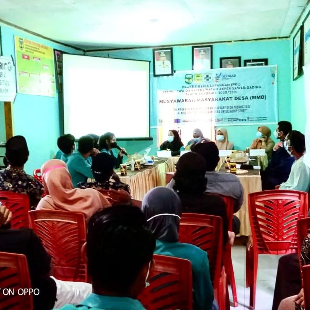 MMD 2 PKL Mahasiswa, Dosen Akper Sawerigading Serahkan 2 Alat Cuci Tangan Semi Otomatis