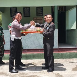 Unit Regiden Satlantas Polres Palopo, Berikan Kejutan di HUT TNI Ke 77