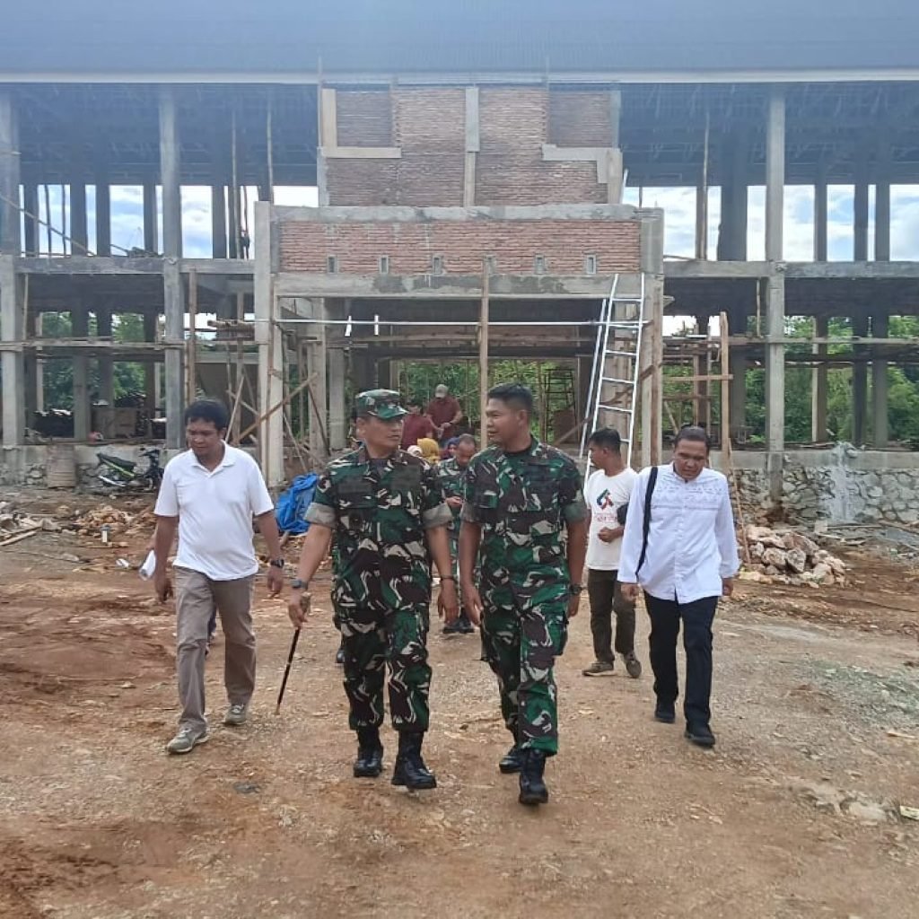 Danrem 141/Toddopuli, Tinjau Progres Pembangunan Makodim Malili dan Lokasi Masjid Pangdam