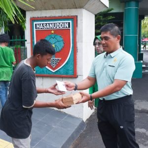 Peduli Sesama, Danrem 141/Toddopuli Gelar Jumat berkah