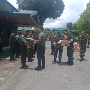Dandim 1403/Palopo Serahkan 46 Paket Lebaran Dari Kepala Staff Angkatan Darat