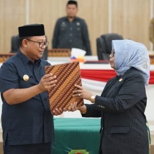 DPRD Palopo Sahkan Perda Pertanggung jawaban Pelaksanaan APBD T.A 2023