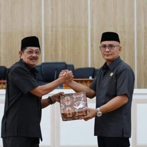 DPRD Palopo Gelar Rapat Paripurna Penyerahan Ranperda APBD 2025