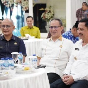 Ketua DPRD Palopo Hadiri Penyerahan Sertifikat Barang Milik Daerah